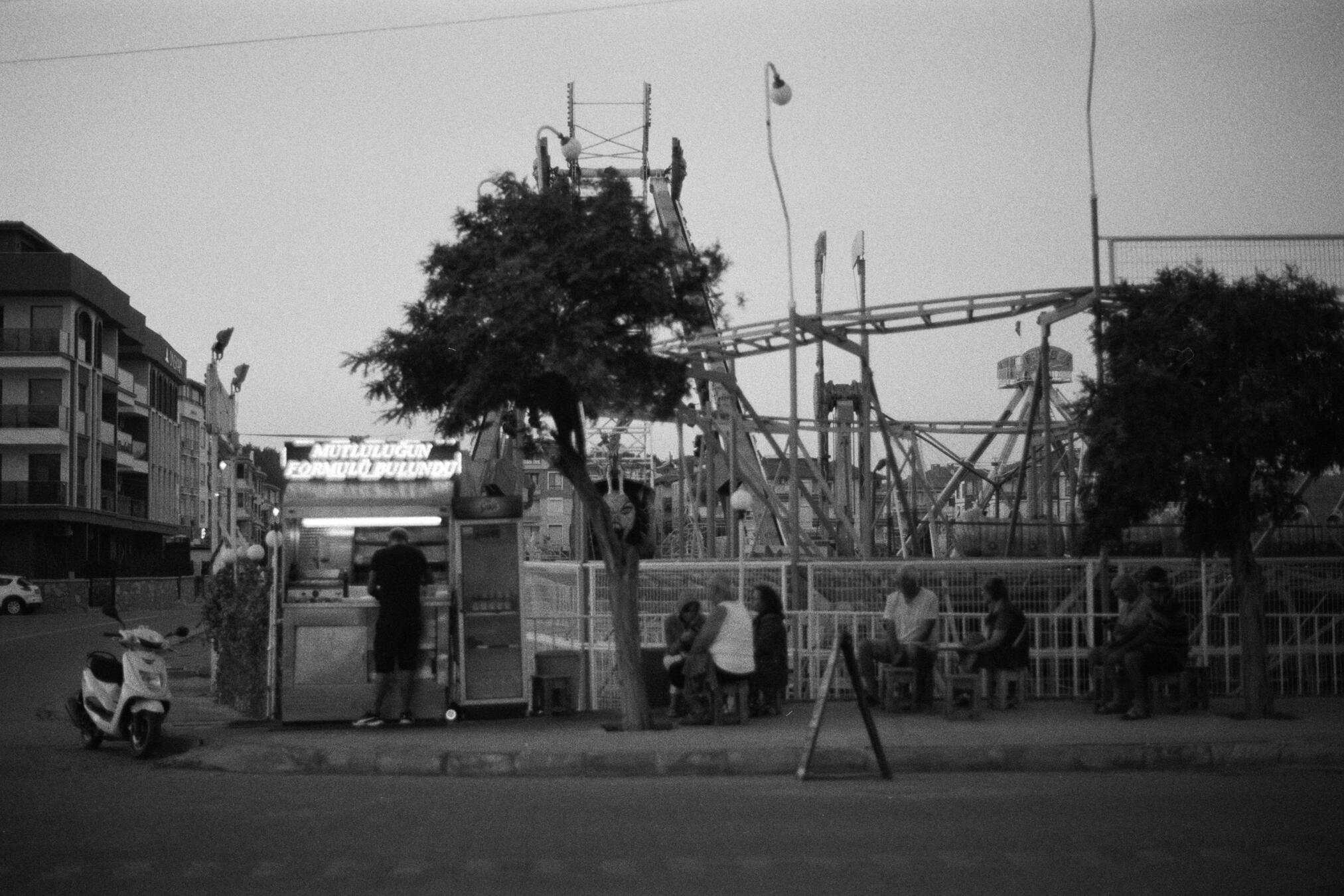 Cunda, Minolta x700, Pan400